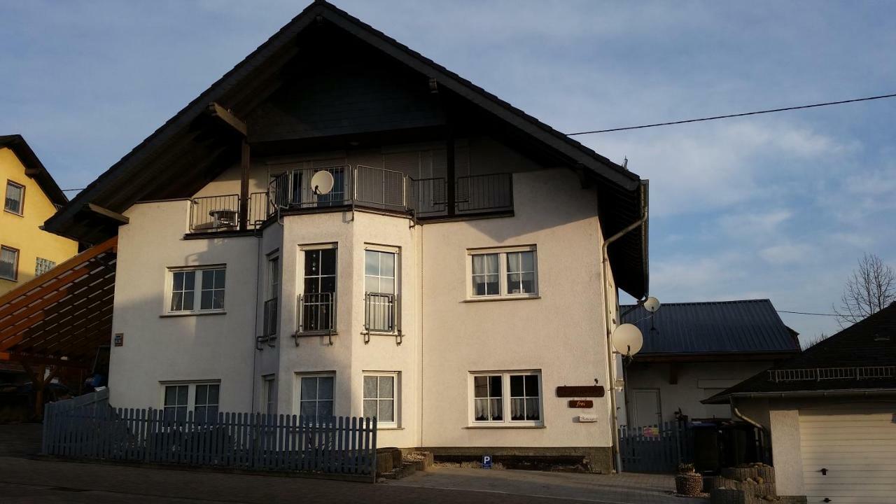 Ferienwohnung Rucksack-Bimbes Altendiez Dış mekan fotoğraf